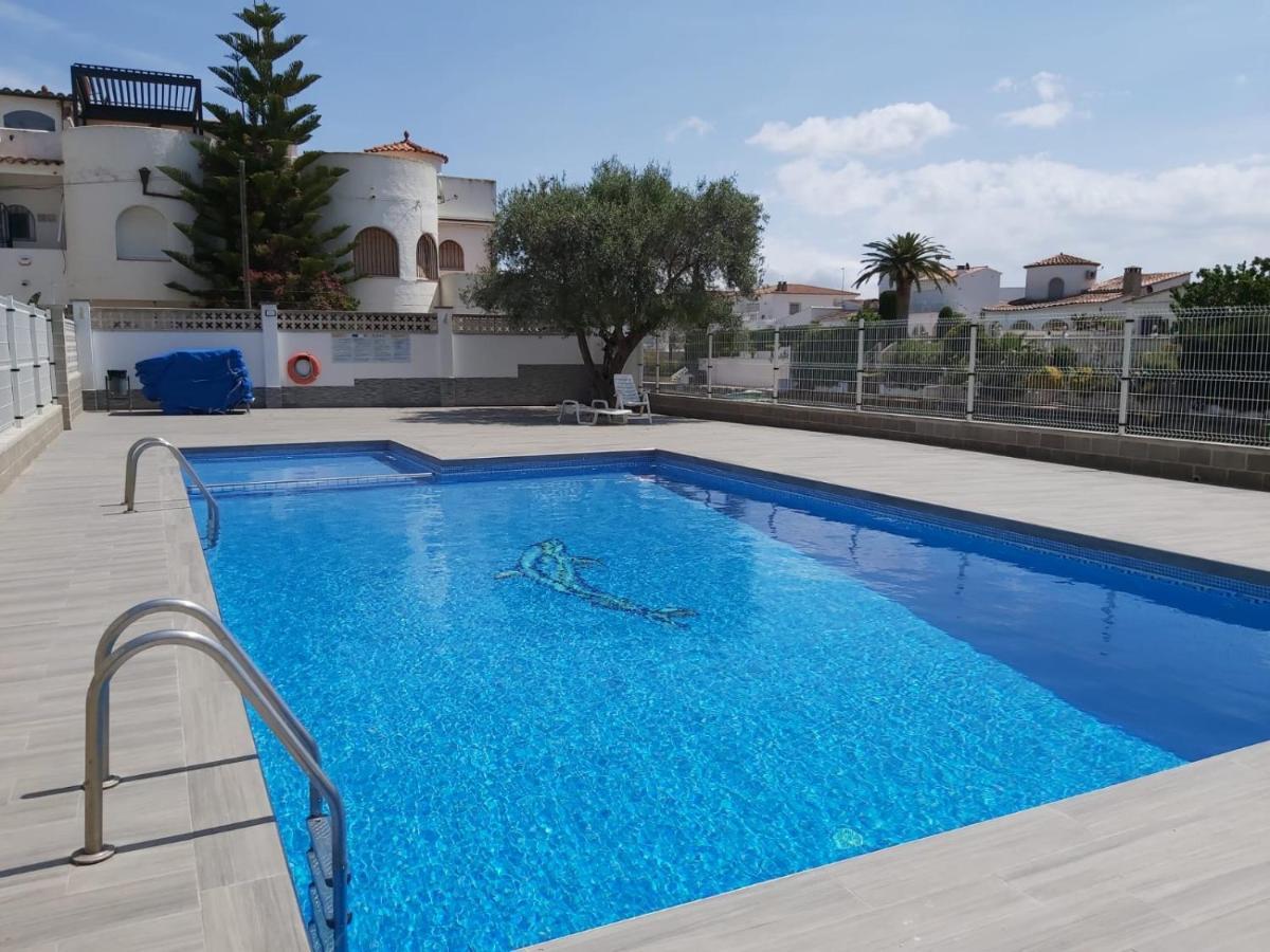 Apartament Amb Piscina Empuriabrava Extérieur photo