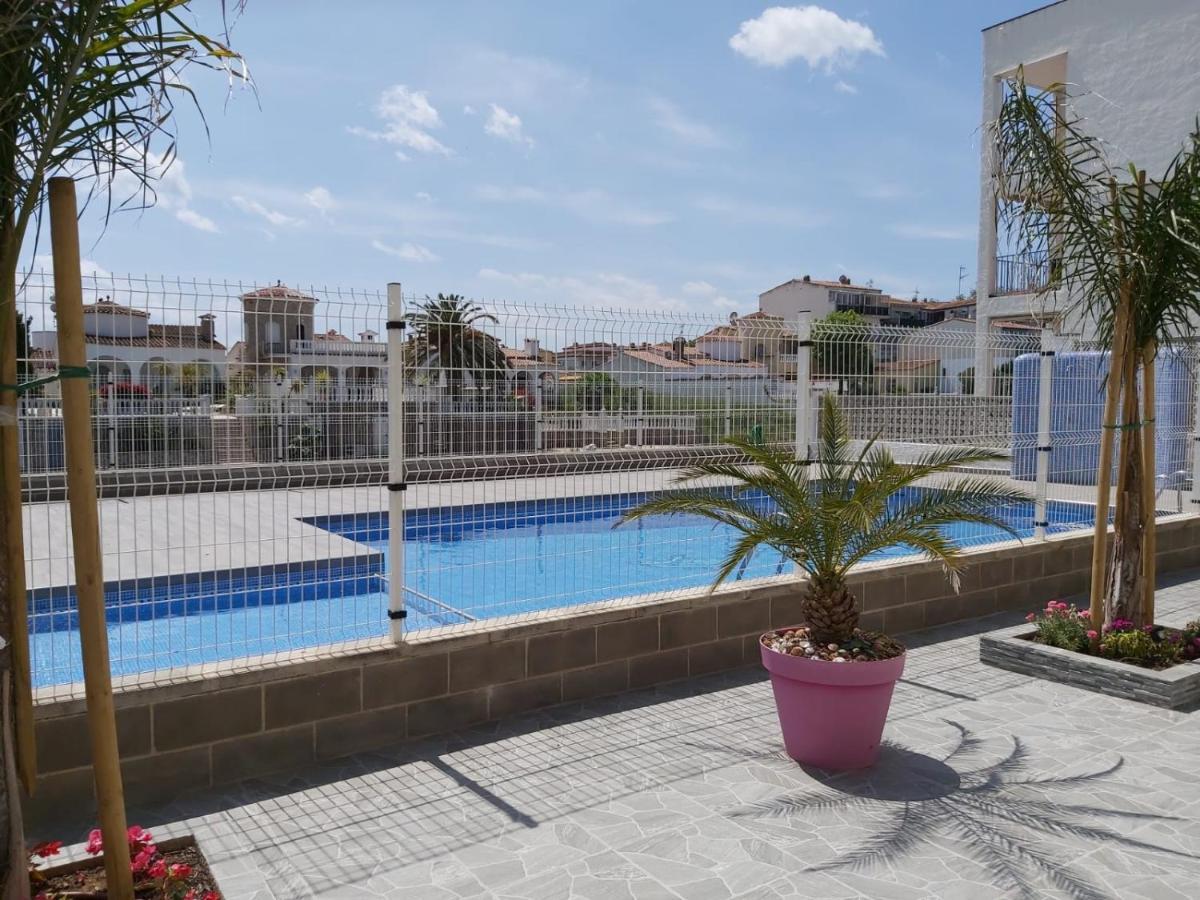 Apartament Amb Piscina Empuriabrava Extérieur photo